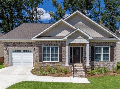 22 % 65+ 16 % Language. . Dothan homes for rent